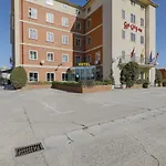 Vegas Ξενοδοχείο