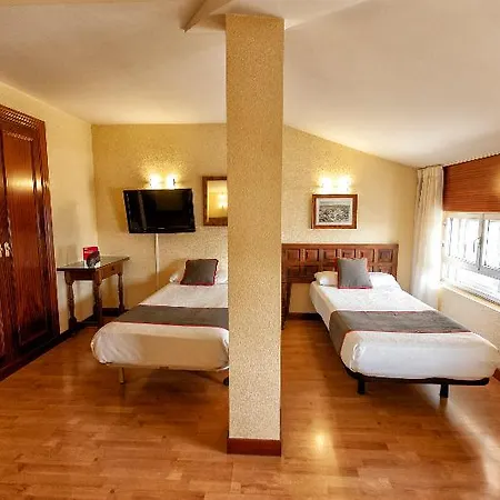 Vegas Hotell 2*